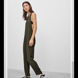 Aritzia | Talula Balanchine Sleeveless Jumpsuit in Olive Green S 00